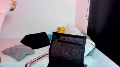 your_little_ online show from 09-25-25, 09:57