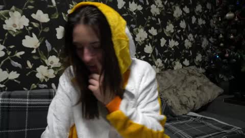 Snapshot of your_little_flexible_girl chatting on 12-29-24, 09:52 Meri online show from 12-29-24, 09:52