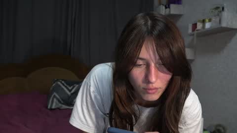 Snapshot of your_little_flexible_girl chatting on 01-19-25, 09:23 Meri online show from 01-19-25, 09:23