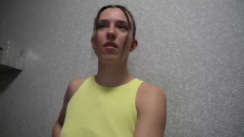 Snapshot of your_little_flexible_girl chatting on 02-05-25, 09:29 Meri online show from 02-05-25, 09:29