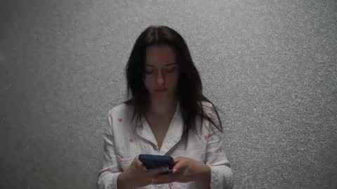 Snapshot of your_little_flexible_girl chatting on 03-12-25, 09:24 Meri online show from 03-12-25, 09:24