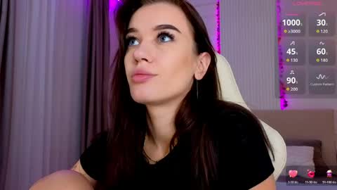 Jessica Loyd online show from 05-06-26, 02:40