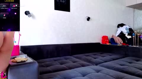 Nina online show from 04-29-26, 10:08