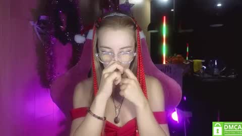 Alice  online show from 12-23-24, 12:25