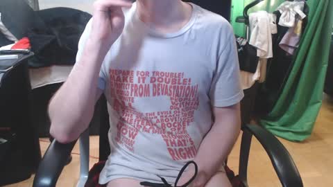 Snapshot of your_secret_johnny chatting on 12-12-24, 03:32 Ben Dover online show from 12-12-24, 03:32