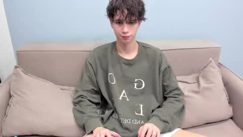 Snapshot of your_shy_guy chatting on 02-16-26, 07:54 your_shy_guy online show from 02-16-26, 07:54
