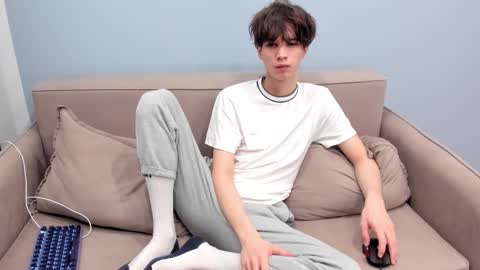 Snapshot of your_shy_guy chatting on 02-28-26, 07:37 your_shy_guy online show from 02-28-26, 07:37