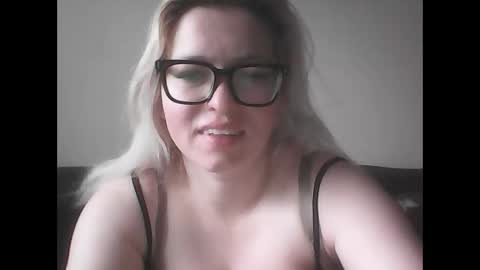 Snapshot of your_sinful_soul chatting on 05-31-26, 12:01 Roxy online show from 05-31-26, 12:01