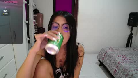 Danna  online show from 02-10-25, 04:52