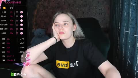 Molly online show from 03-10-25, 12:48