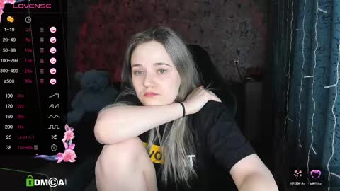 Molly online show from 03-10-25, 03:52