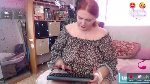 Snapshot of your_space_hot chatting on 01-31-25, 05:40 Ammy online show from 01-31-25, 05:40