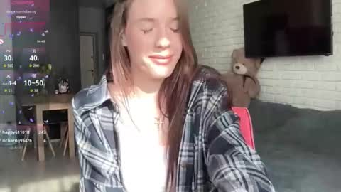 Mia  online show from 03-10-26, 10:20