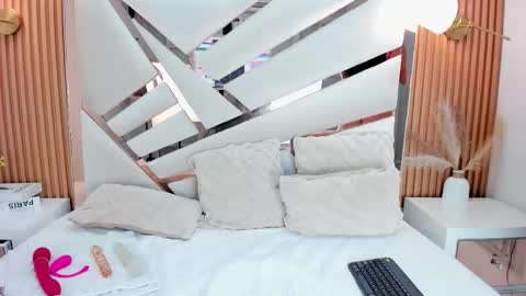 Snapshot of your_sweet_zoe chatting on 03-12-26, 02:50 Zoe online show from 03-12-26, 02:50