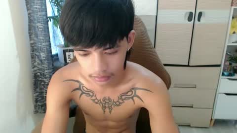 Snapshot of yourasian_eric chatting on 04-10-26, 06:18 yourasian_eric online show from 04-10-26, 06:18