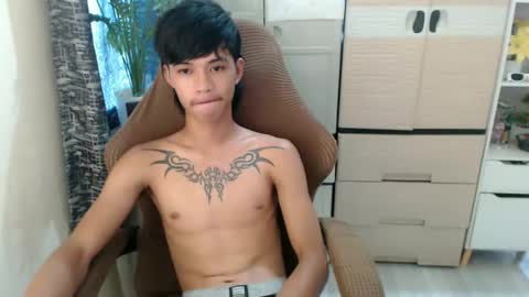 Snapshot of yourasian_eric chatting on 04-14-26, 06:52 yourasian_eric online show from 04-14-26, 06:52