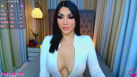 Snapshot of yourasiangoddess69 chatting on 04-10-26, 03:28 Goddess online show from 04-10-26, 03:28