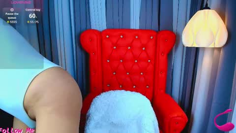 Snapshot of yourasiangoddess69 chatting on 05-11-26, 10:32 Goddess online show from 05-11-26, 10:32