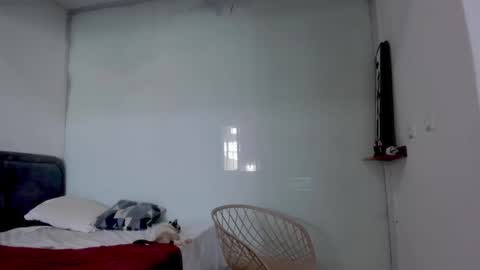 insta  yourboniee online show from 09-17-25, 04:52