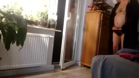 Snapshot of yourdaddyisgeil chatting on 11-09-25, 11:03 yourdaddyisgeil online show from 11-09-25, 11:03