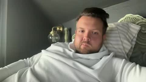 Snapshot of yourdaddyy34 chatting on 04-14-26, 04:35 yourdaddyy34 online show from 04-14-26, 04:35