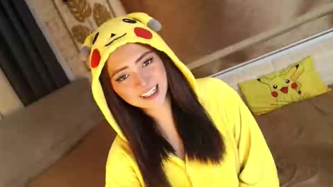 Snapshot of yourdevilsweettsx chatting on 10-05-25, 12:47 JEN online show from 10-05-25, 12:47