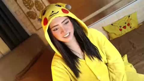 Snapshot of yourdevilsweettsx chatting on 10-18-25, 11:00 JEN online show from 10-18-25, 11:00