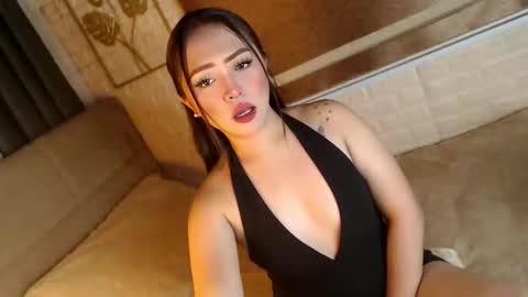 Snapshot of yourdevilsweettsx chatting on 11-15-25, 11:18 JEN online show from 11-15-25, 11:18