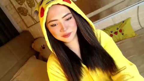 Snapshot of yourdevilsweettsx chatting on 12-16-25, 08:08 JEN online show from 12-16-25, 08:08