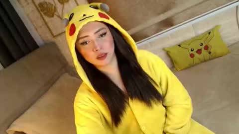 Snapshot of yourdevilsweettsx chatting on 01-10-26, 11:01 JEN online show from 01-10-26, 11:01