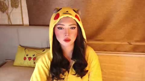Snapshot of yourdevilsweettsx chatting on 04-27-26, 12:36 JEN online show from 04-27-26, 12:36