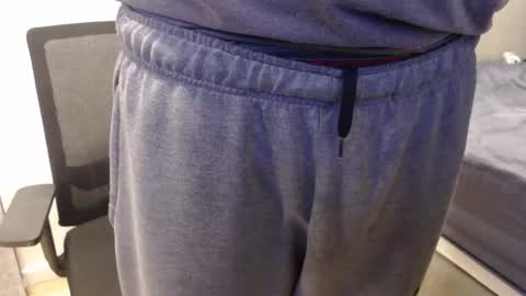 Snapshot of yourdirtysluboy chatting on 04-09-26, 10:15 hornyedging online show from 04-09-26, 10:15
