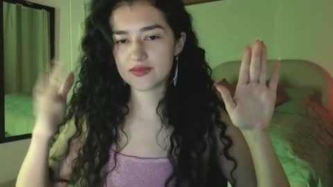 Snapshot of yourdreamgirl2025 chatting on 05-11-26, 11:57 yourdreamgirl2025 online show from 05-11-26, 11:57