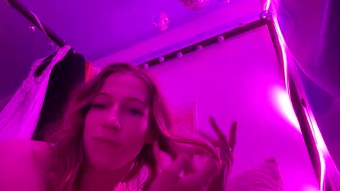 Snapshot of youreinheaven chatting on 10-28-25, 10:52 youreinheaven online show from 10-28-25, 10:52