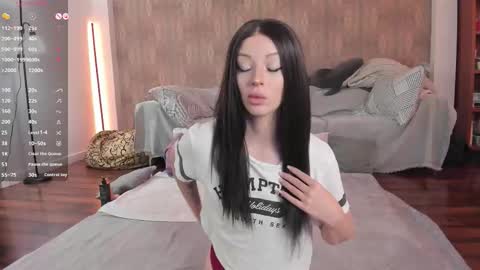 Mary online show from 10-09-25, 09:51