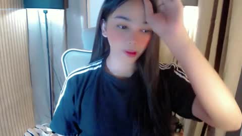 Snapshot of yourfavoratemaureen chatting on 11-10-25, 07:57 maureen love you online show from 11-10-25, 07:57