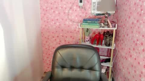 Quinn online show from 12-18-25, 07:25