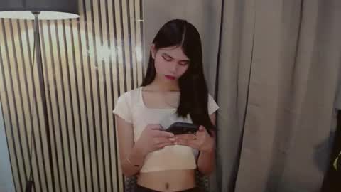 Vivian online show from 11-30-25, 10:03