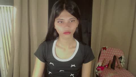 Snapshot of yourfavoratevivian chatting on 03-19-26, 01:42 Vivian online show from 03-19-26, 01:42