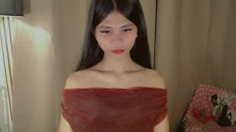 Snapshot of yourfavoratevivian chatting on 04-01-26, 10:27 Vivian online show from 04-01-26, 10:27