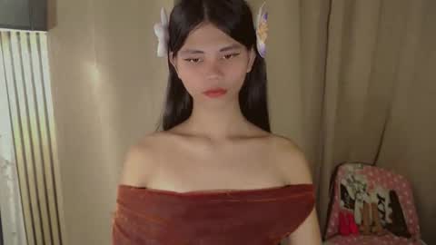 Snapshot of yourfavoratevivian chatting on 04-09-26, 06:30 Vivian online show from 04-09-26, 06:30