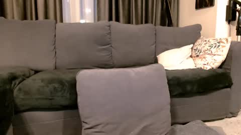 Aylin online show from 01-25-25, 05:18