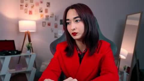 Snapshot of yourfitoviolett chatting on 09-17-25, 11:56 violett online show from 09-17-25, 11:56