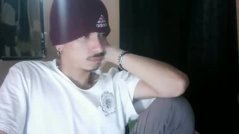 Snapshot of yourgodzeus chatting on 11-20-25, 05:29 yourgodzeus online show from 11-20-25, 05:29