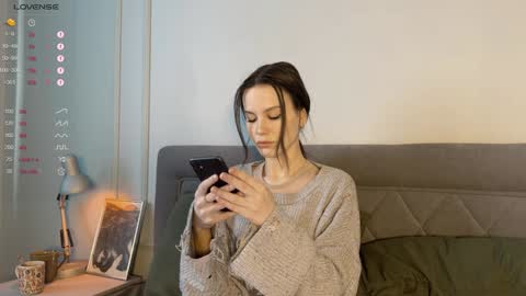 Aida online show from 12-24-24, 08:44