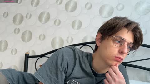 Snapshot of yourhotchristian chatting on 12-08-24, 08:20 Chris online show from 12-08-24, 08:20