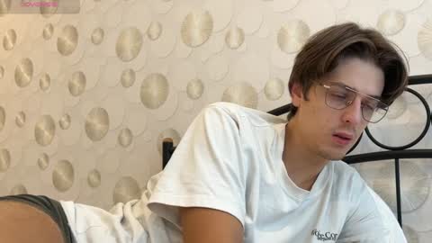 Snapshot of yourhotchristian chatting on 12-13-24, 08:51 Chris online show from 12-13-24, 08:51