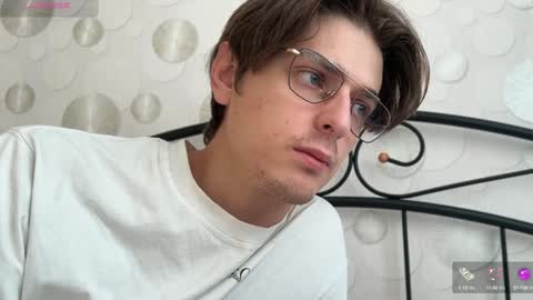 Snapshot of yourhotchristian chatting on 12-13-24, 11:55 Chris online show from 12-13-24, 11:55