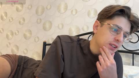 Snapshot of yourhotchristian chatting on 12-22-24, 07:11 Chris online show from 12-22-24, 07:11