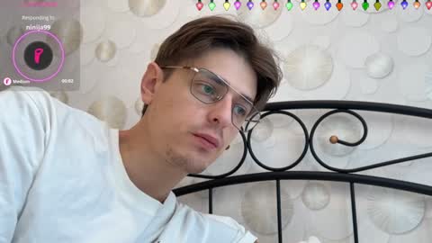 Snapshot of yourhotchristian chatting on 12-25-24, 09:34 Chris online show from 12-25-24, 09:34